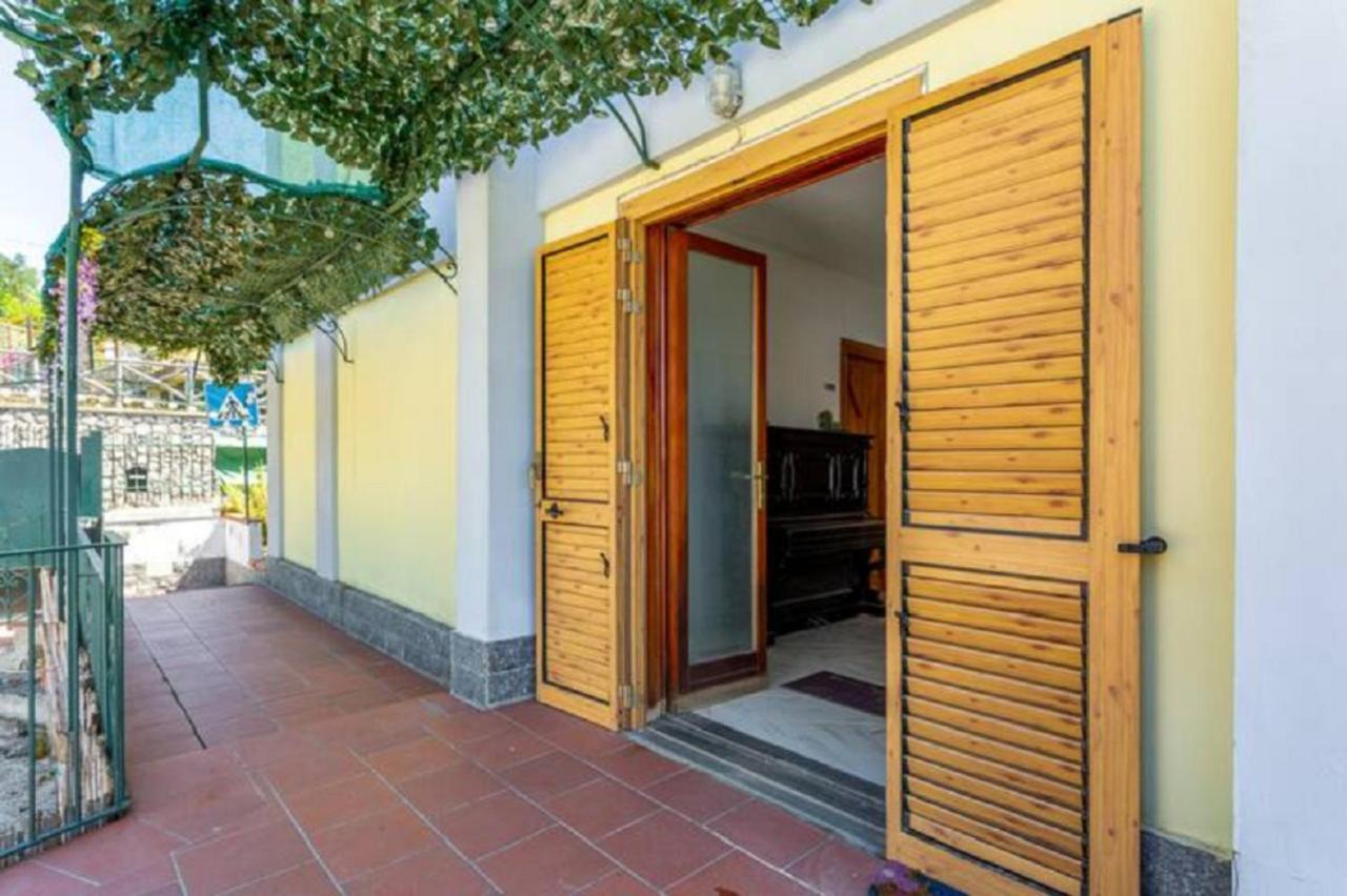 Villa Mariel Suites & Apartment Massa Lubrense Luaran gambar